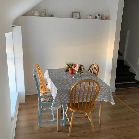 Room 2 Camp Street B&B & Self Catering Oughterard Extérieur photo
